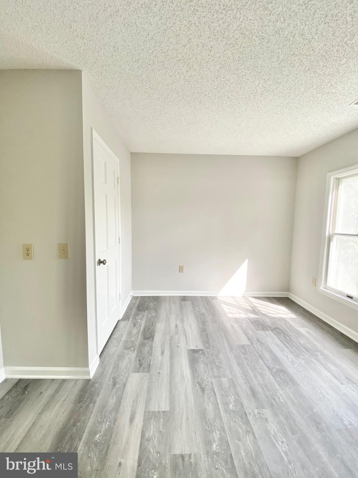 GLEN HOLLOW - Residential