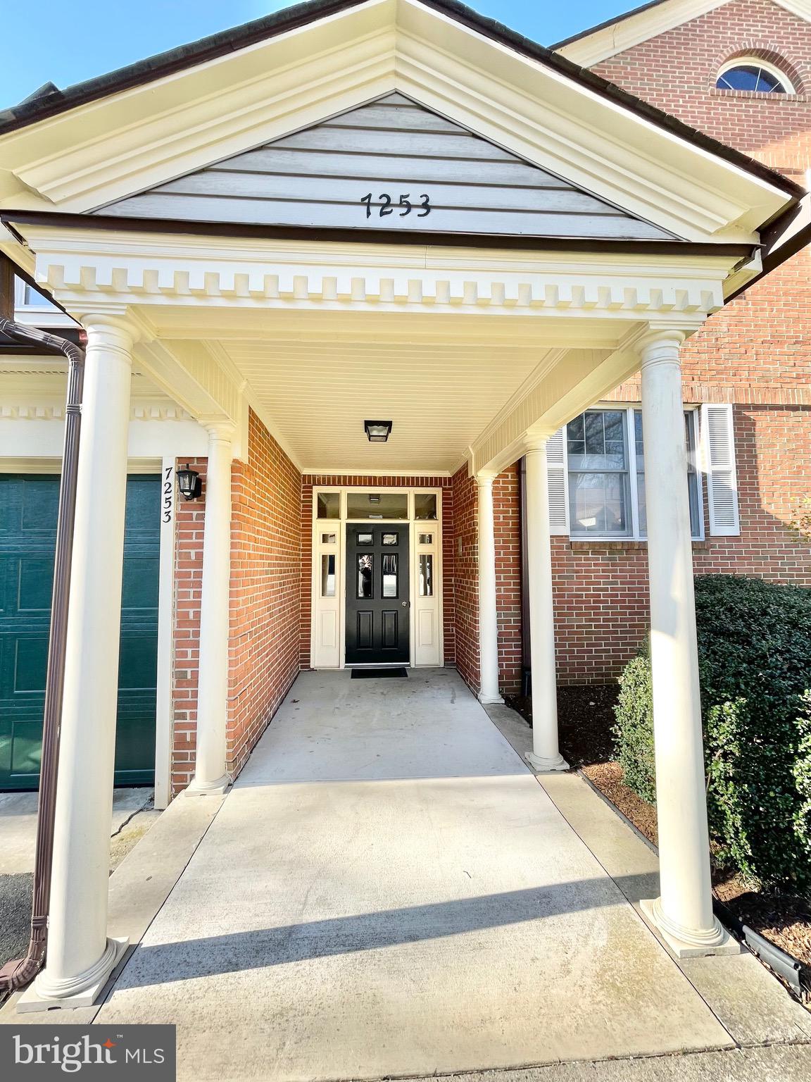 GLEN HOLLOW - Residential