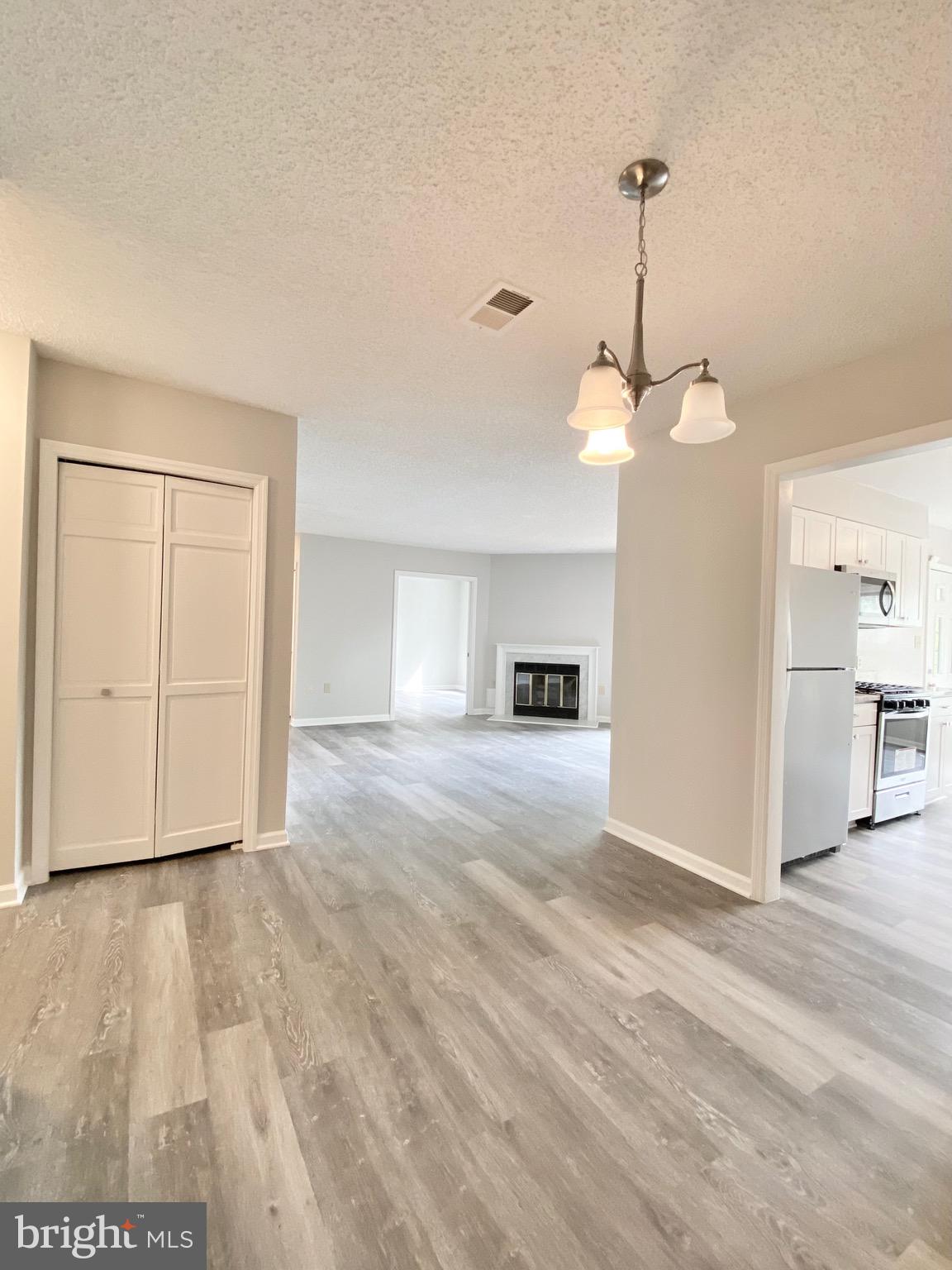 GLEN HOLLOW - Residential