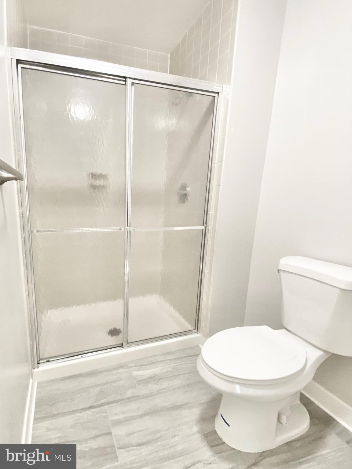 GLEN HOLLOW - Residential