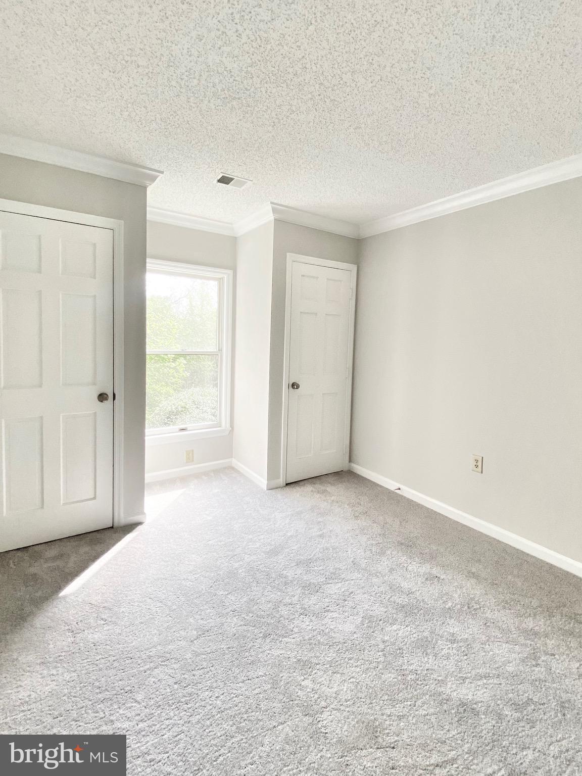 GLEN HOLLOW - Residential