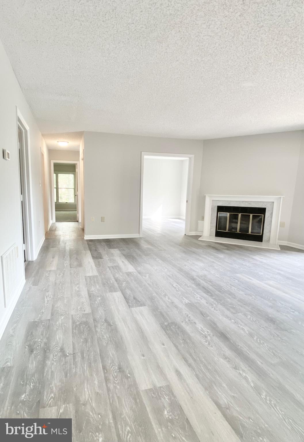 GLEN HOLLOW - Residential