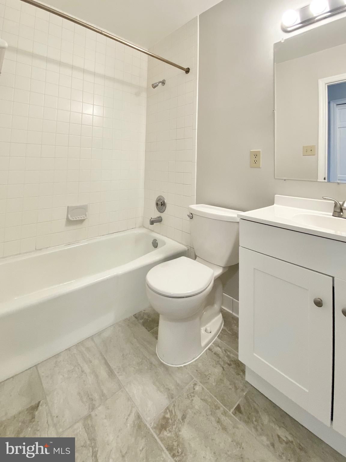 GLEN HOLLOW - Residential