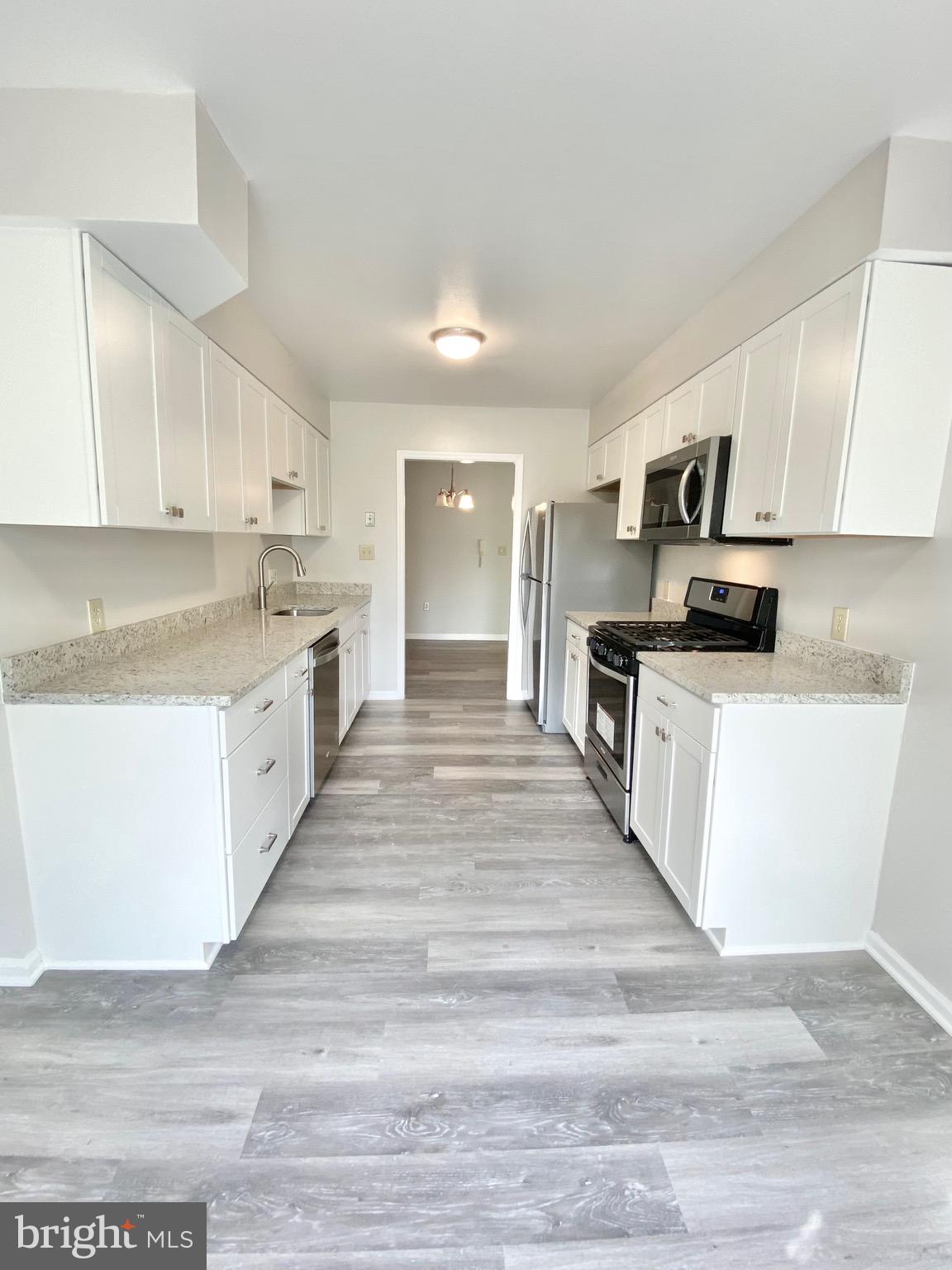 GLEN HOLLOW - Residential