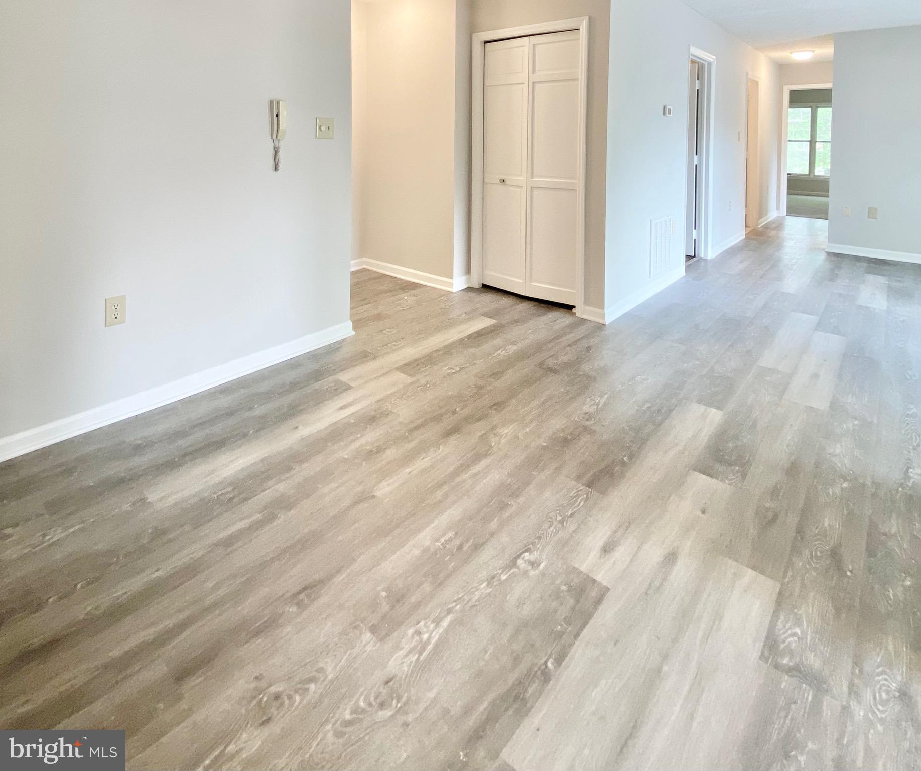 GLEN HOLLOW - Residential