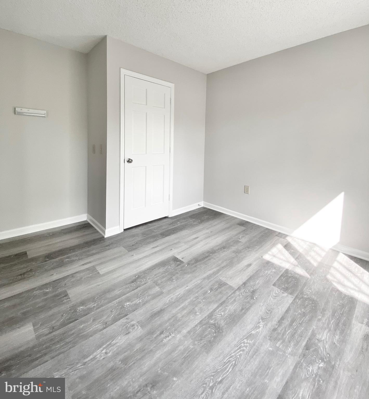 GLEN HOLLOW - Residential