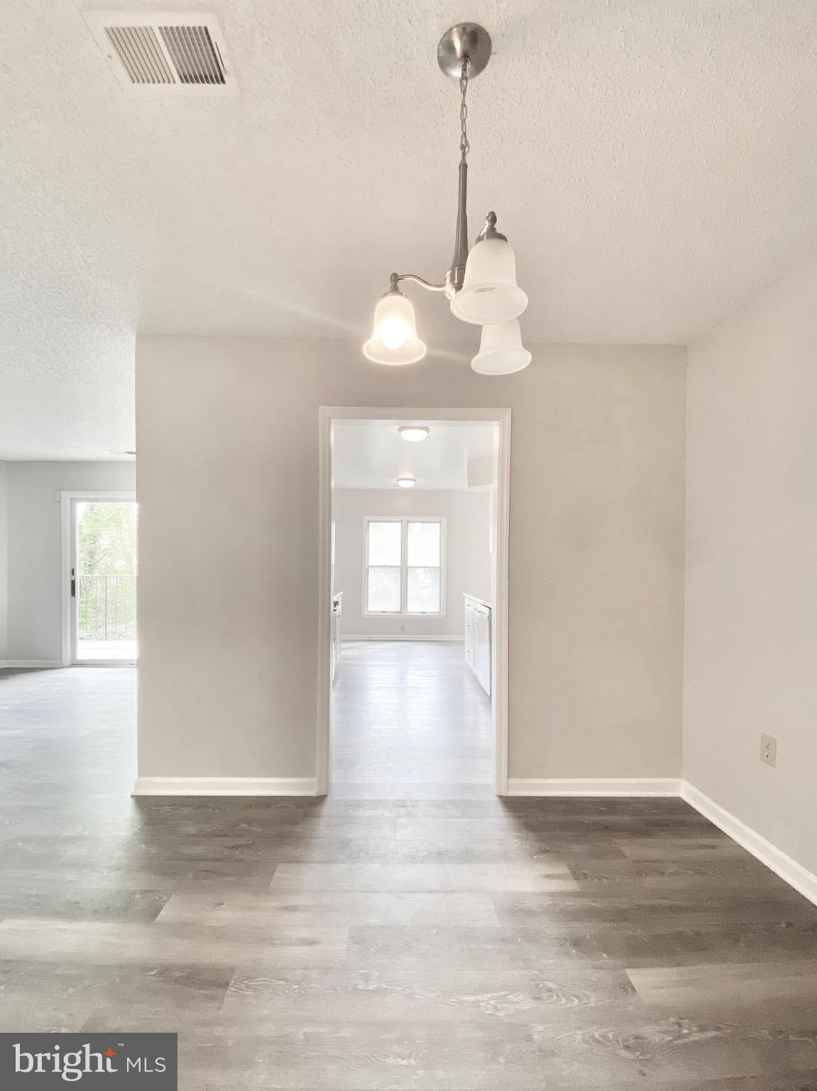 GLEN HOLLOW - Residential