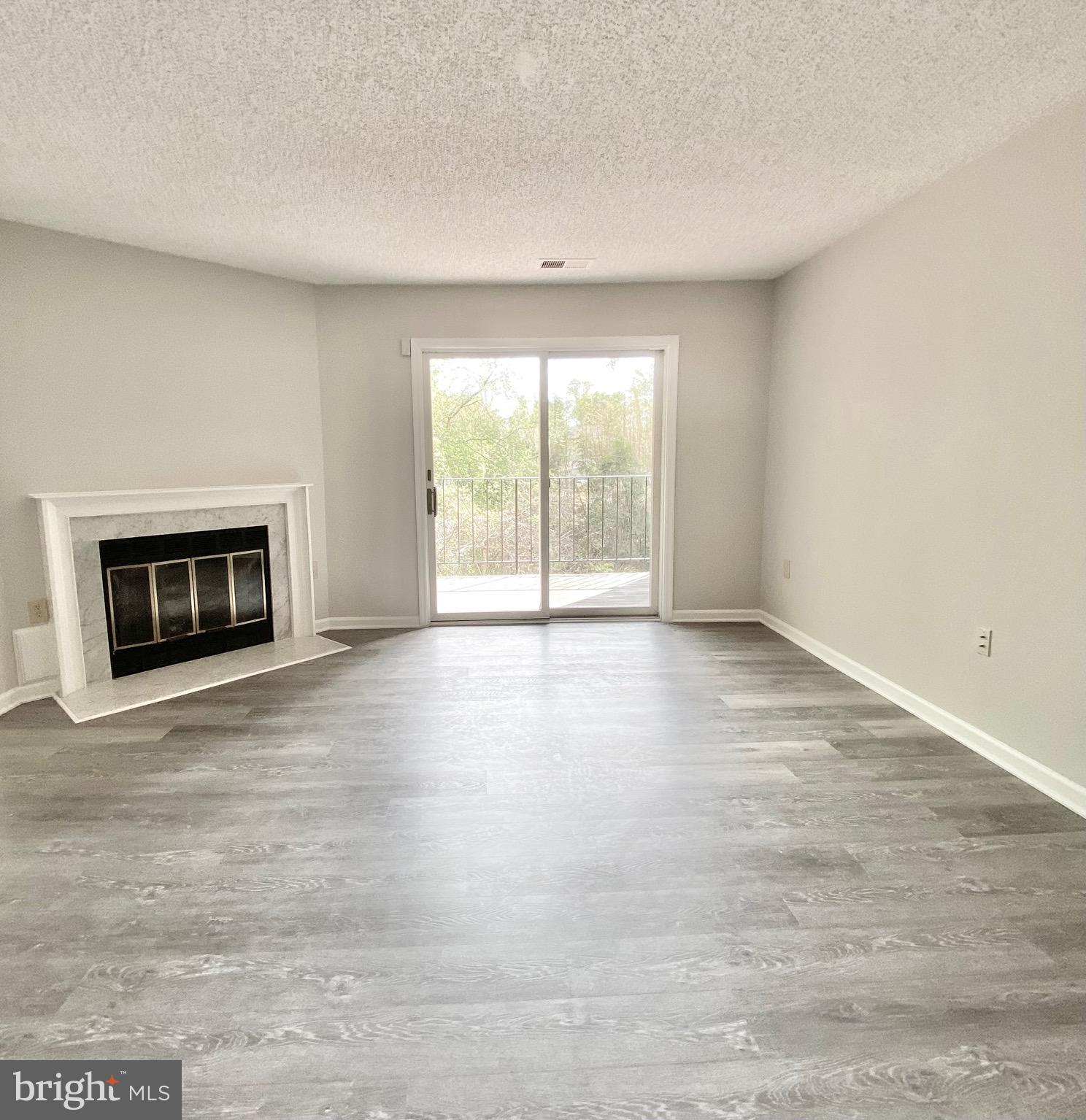 GLEN HOLLOW - Residential