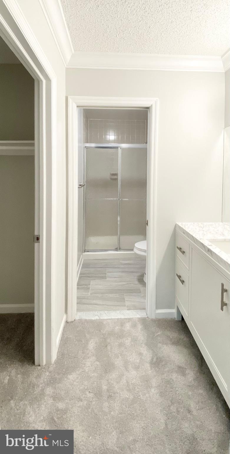 GLEN HOLLOW - Residential