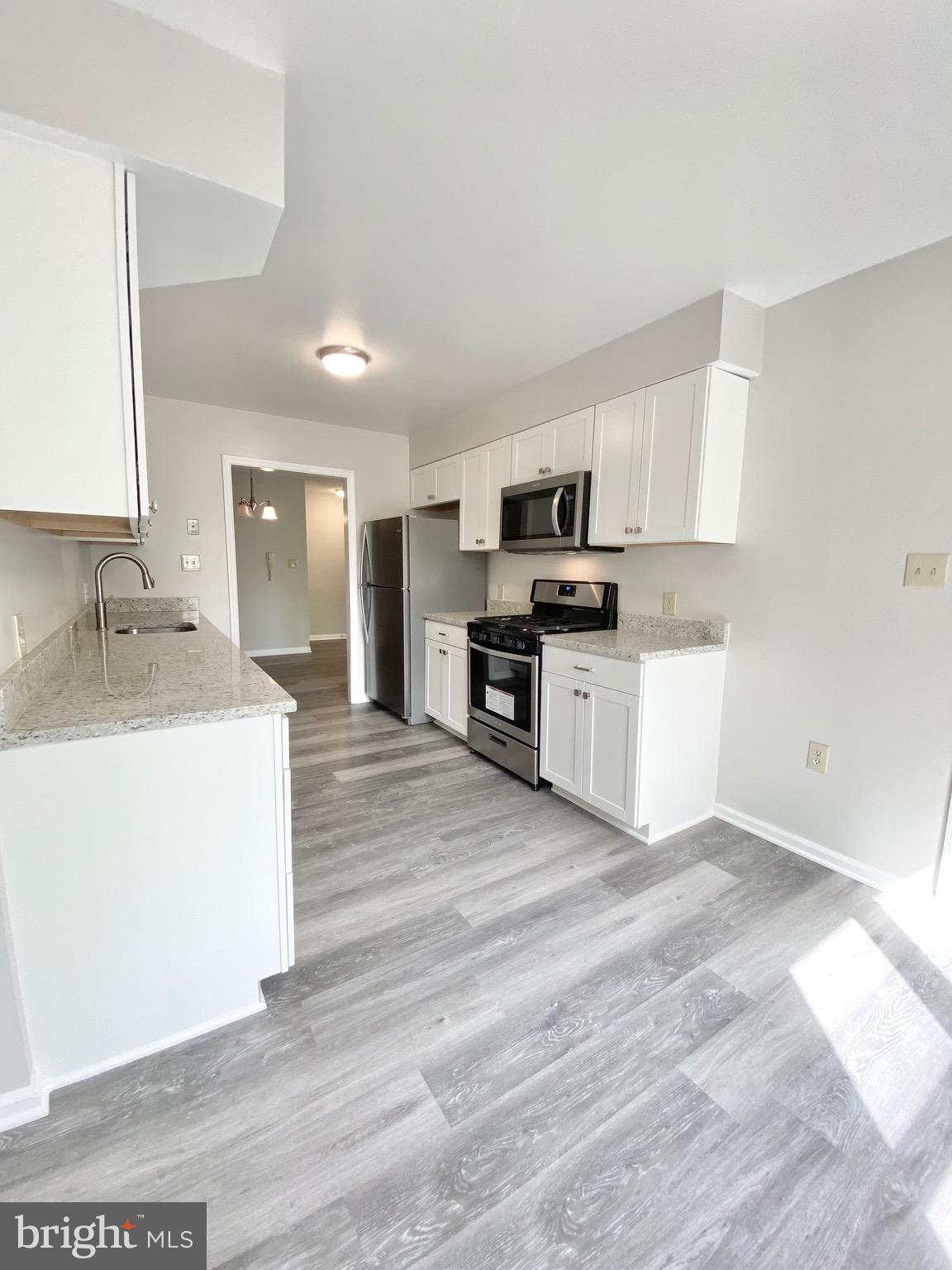 GLEN HOLLOW - Residential