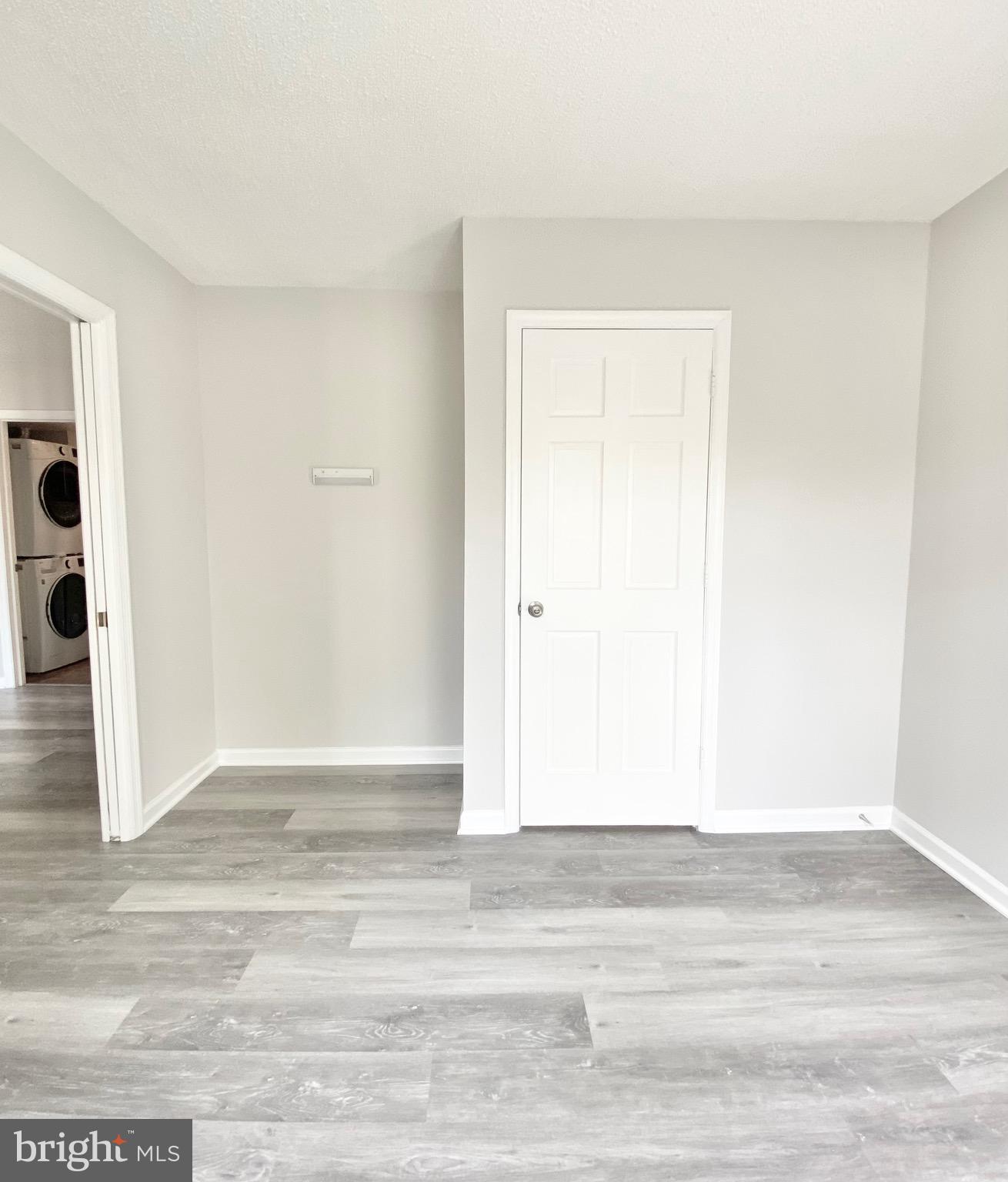 GLEN HOLLOW - Residential