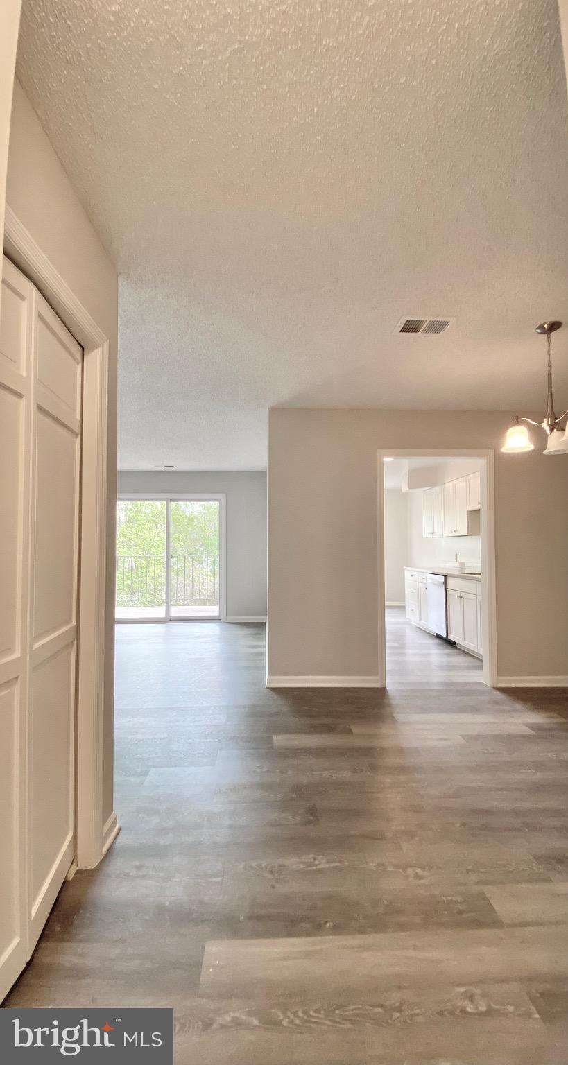 GLEN HOLLOW - Residential