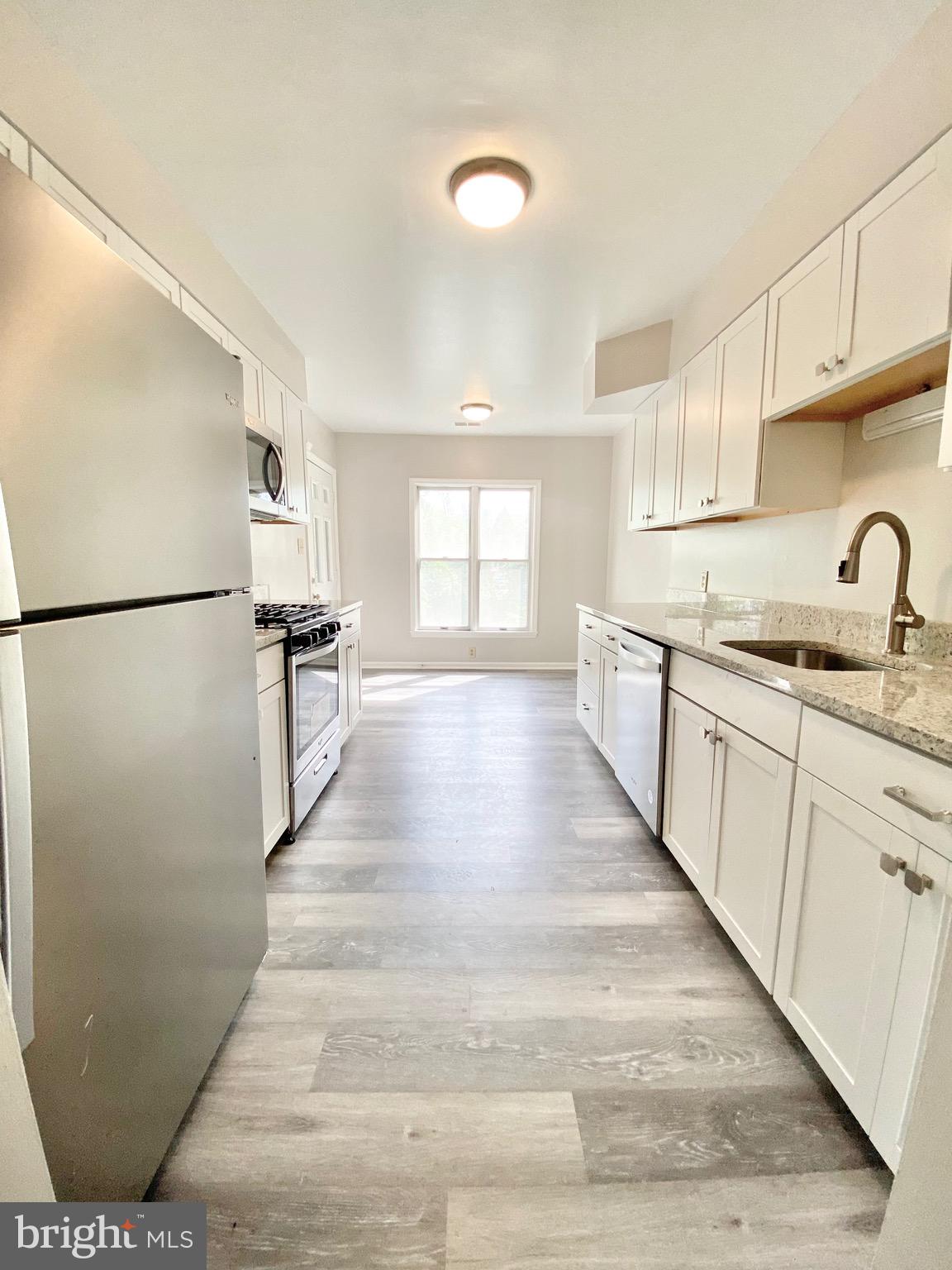 GLEN HOLLOW - Residential