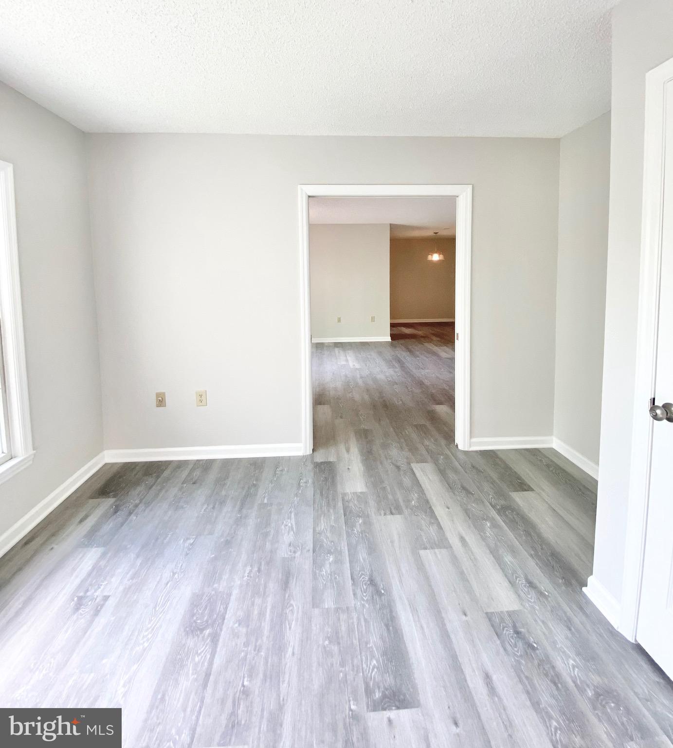 GLEN HOLLOW - Residential