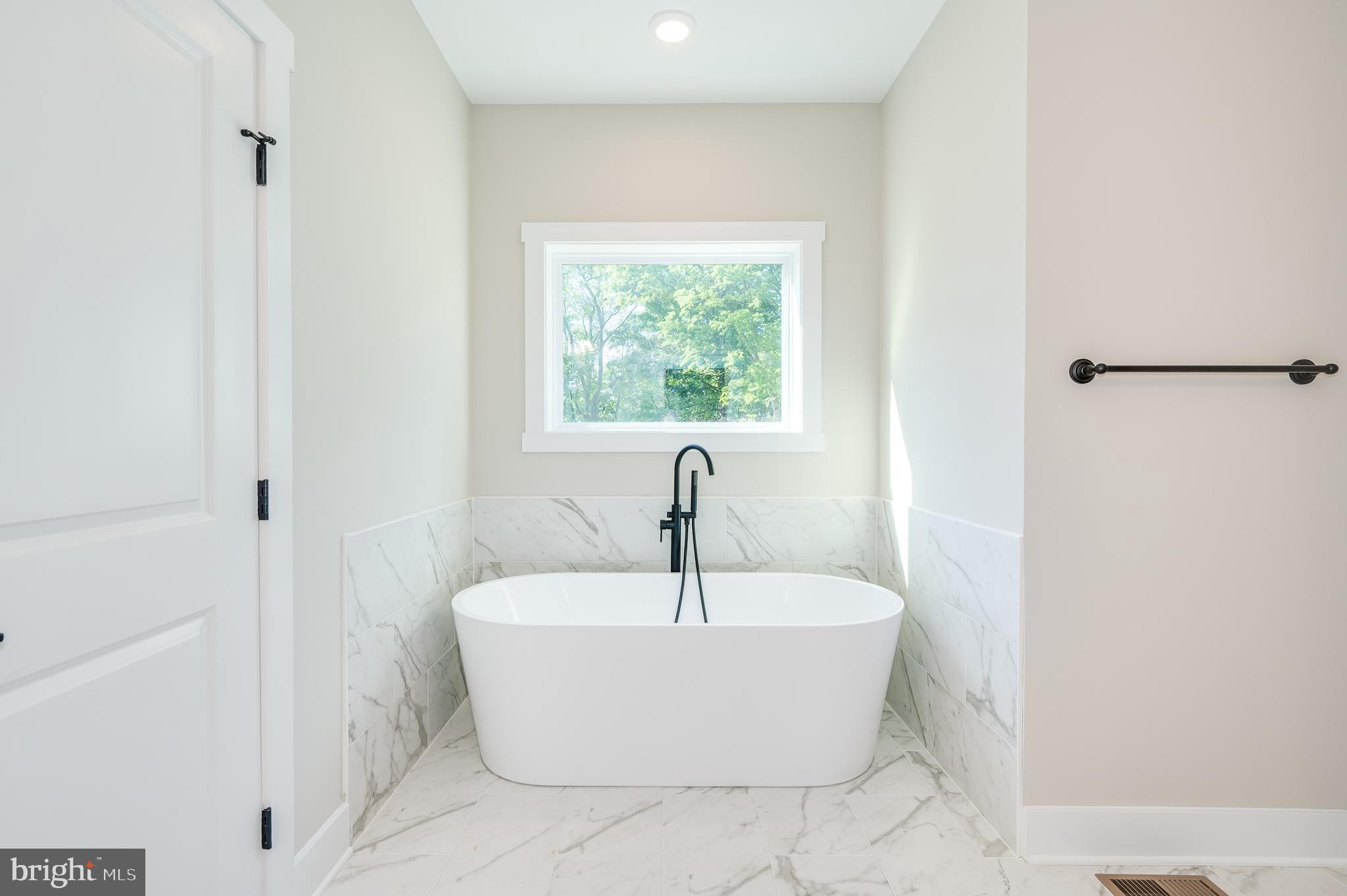 POTOMAC RIDGE - Residential