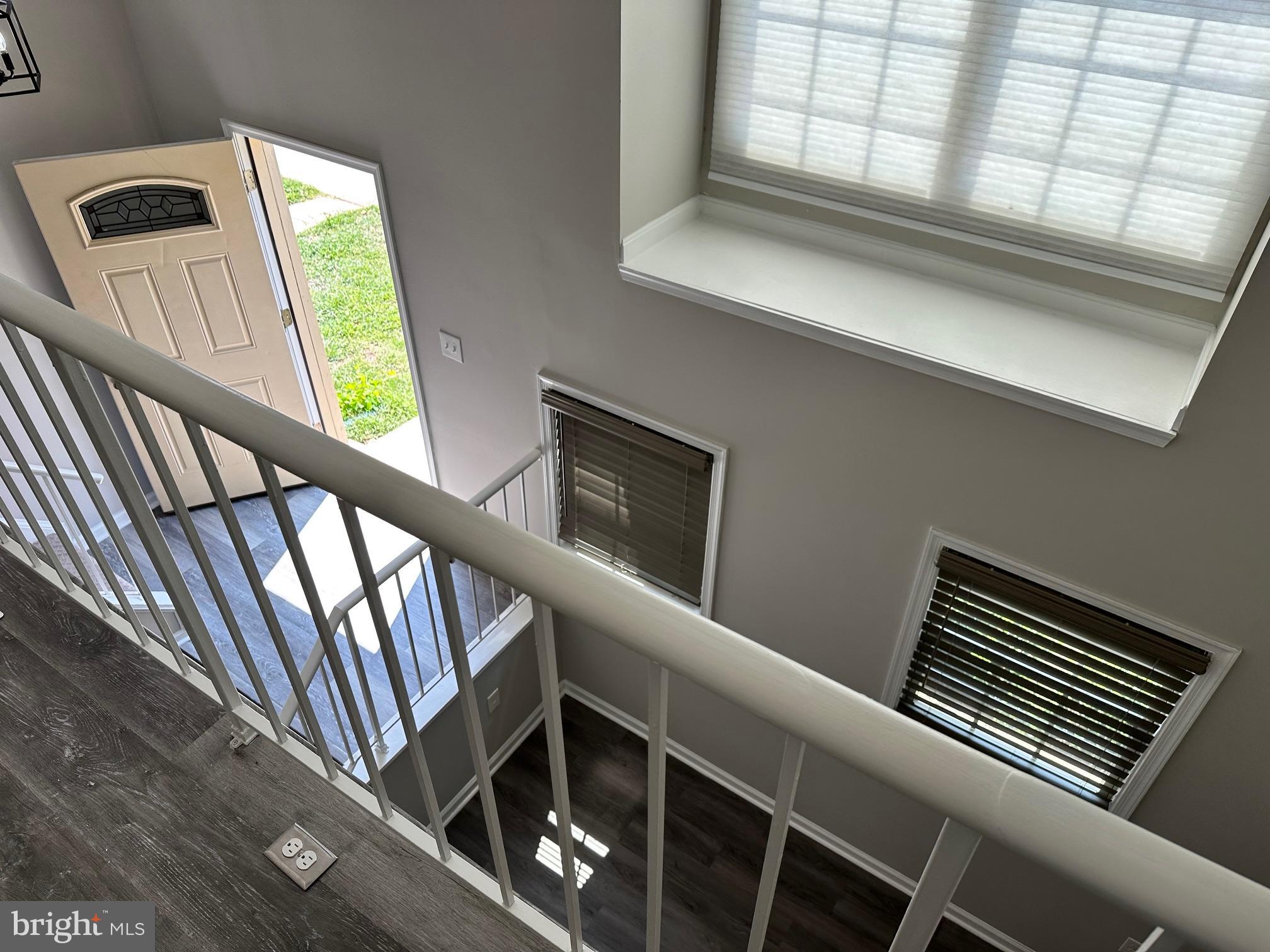 ASHTON GLEN - Residential Lease