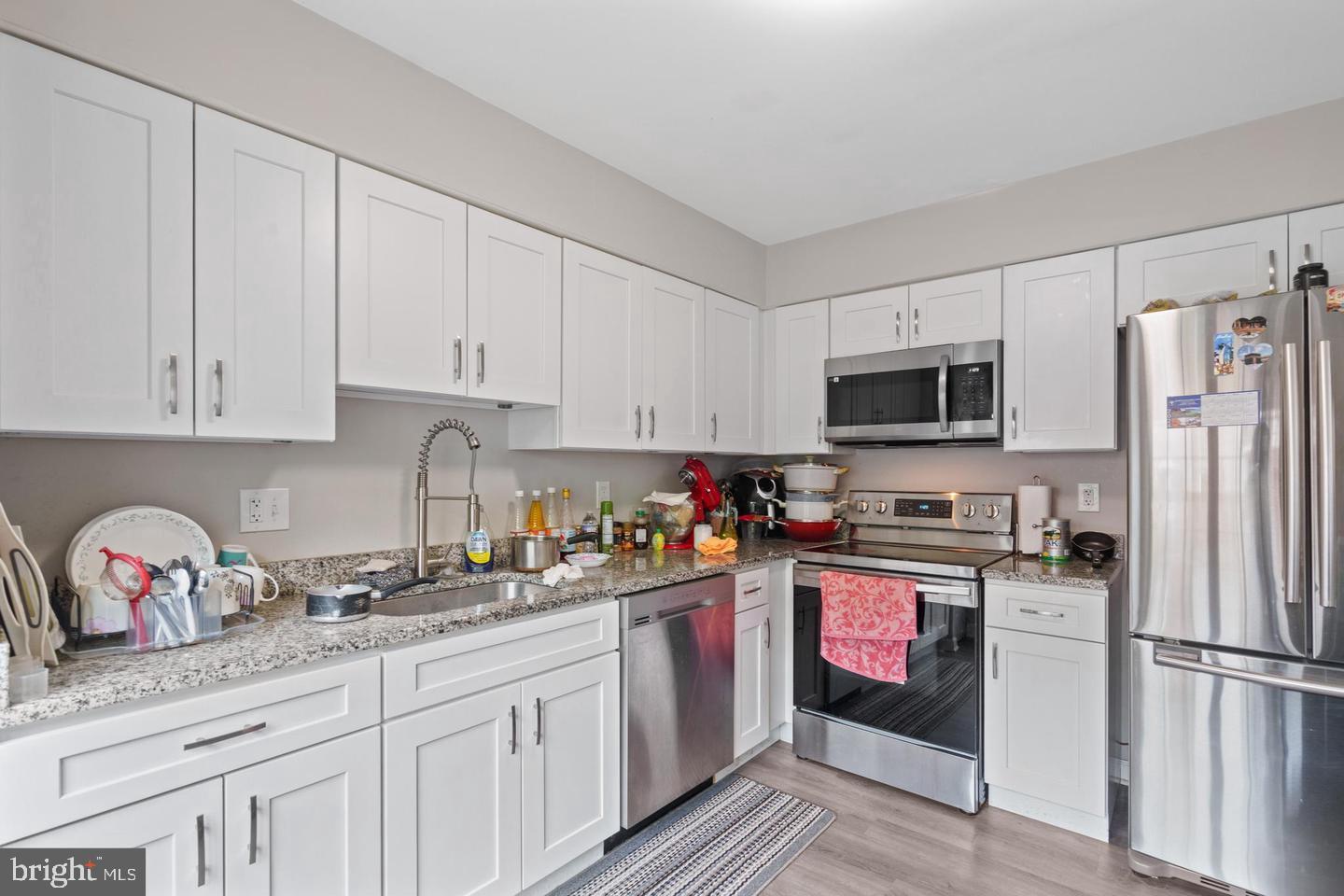 ASHTON GLEN - Residential Lease