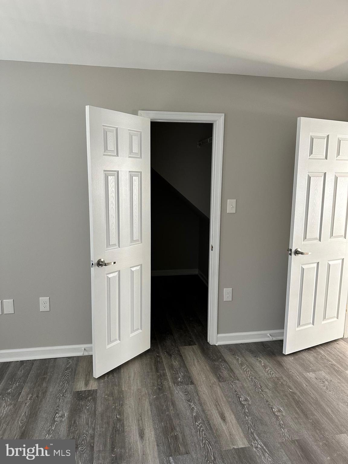 ASHTON GLEN - Residential Lease