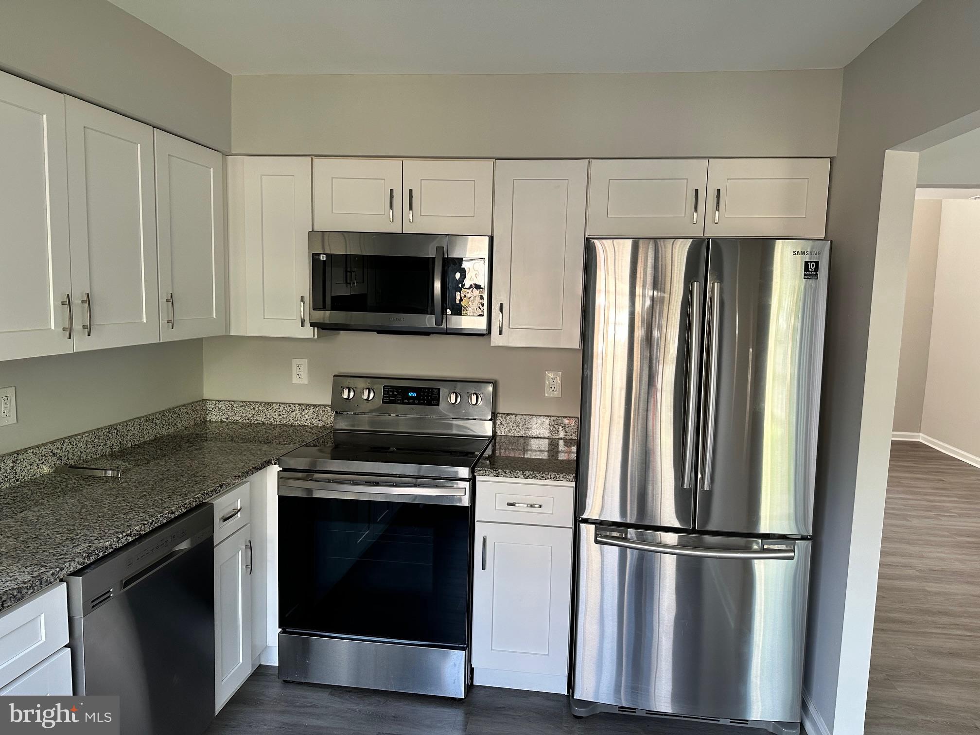 ASHTON GLEN - Residential Lease