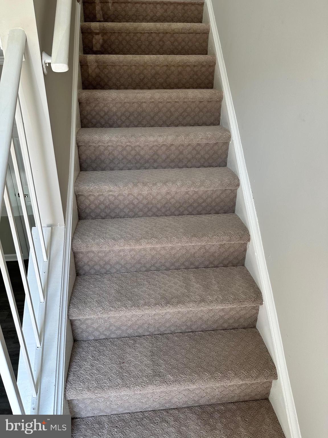 ASHTON GLEN - Residential Lease