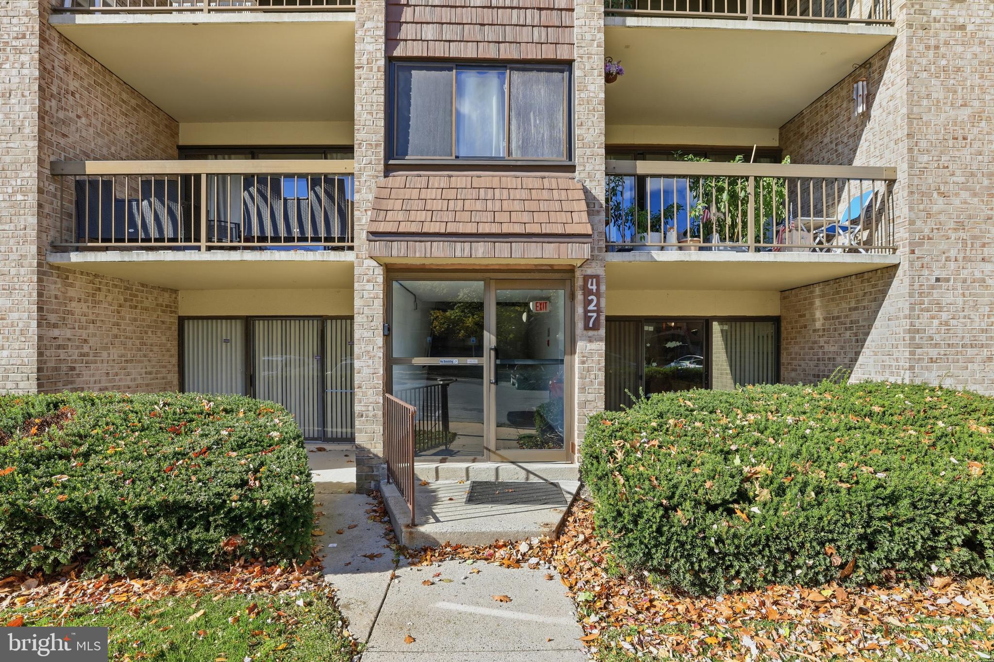 427 CHRISTOPHER AVENUE T-2