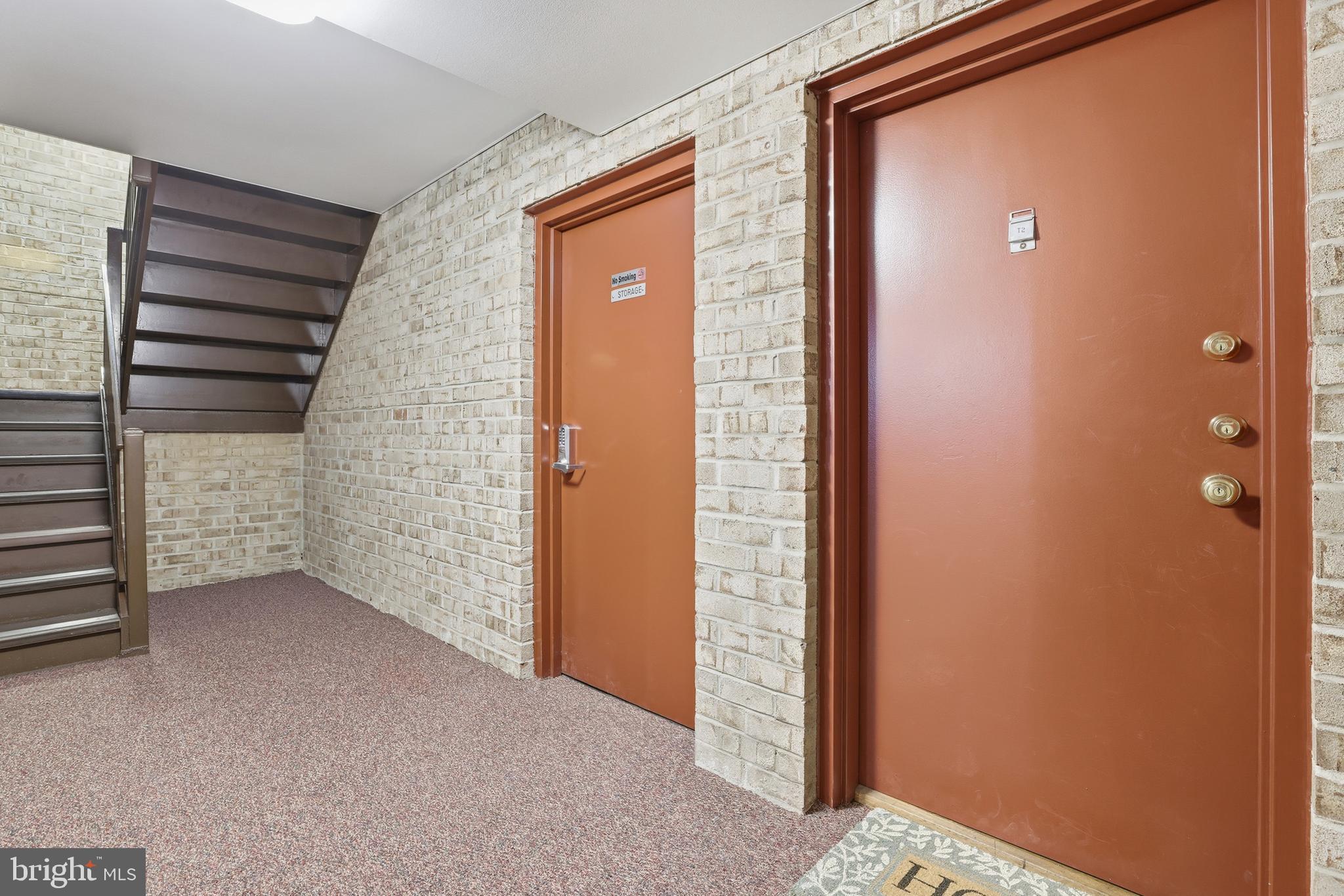 427 CHRISTOPHER AVENUE T-2