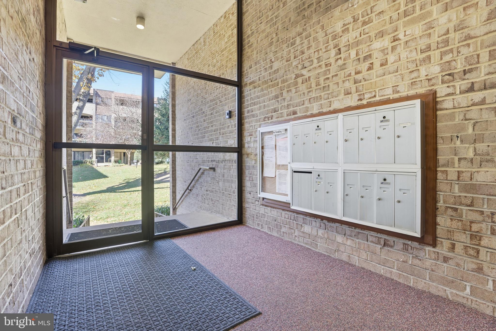 427 CHRISTOPHER AVENUE T-2