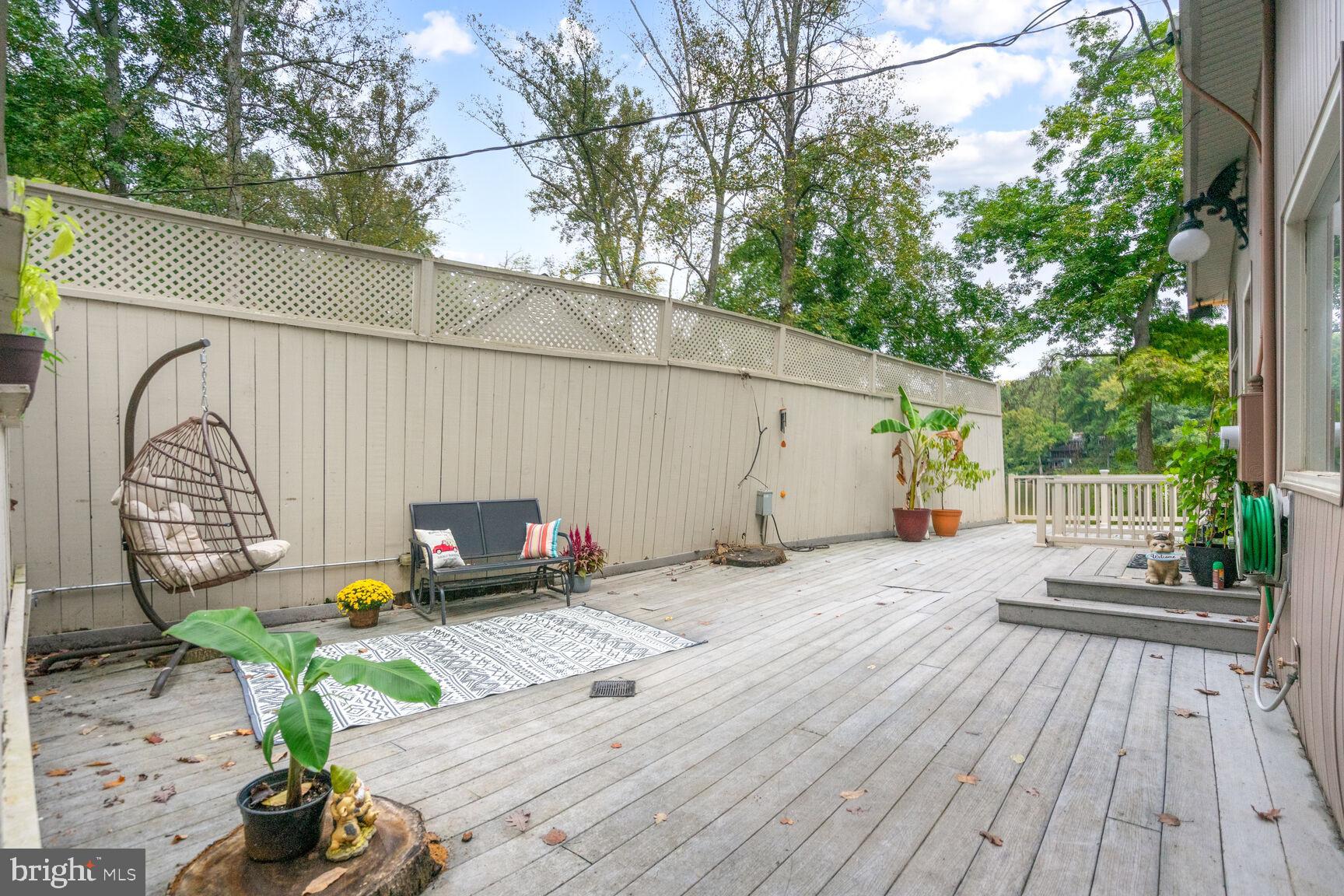 MCGRATH LAKE JACKSON SHO - Residential