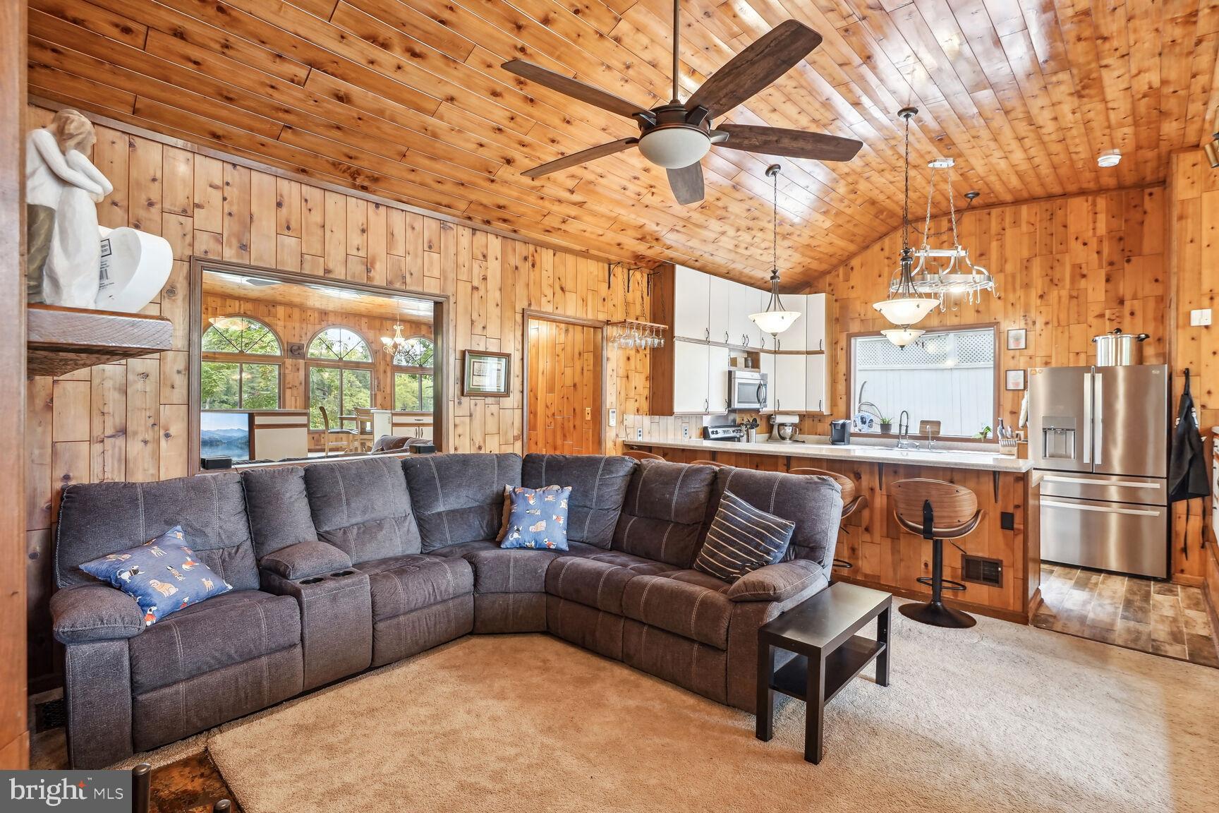 MCGRATH LAKE JACKSON SHO - Residential