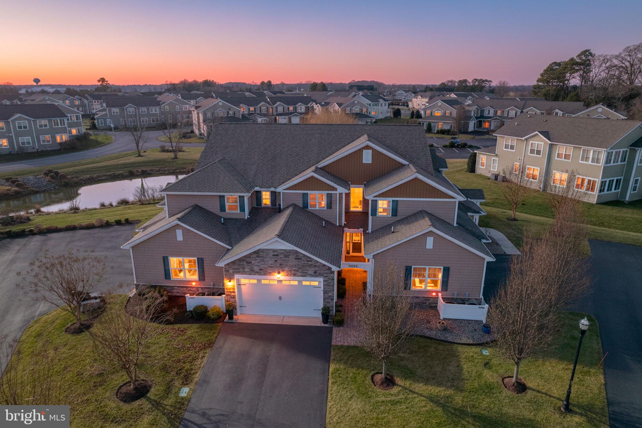 WOODS COVE - Residential