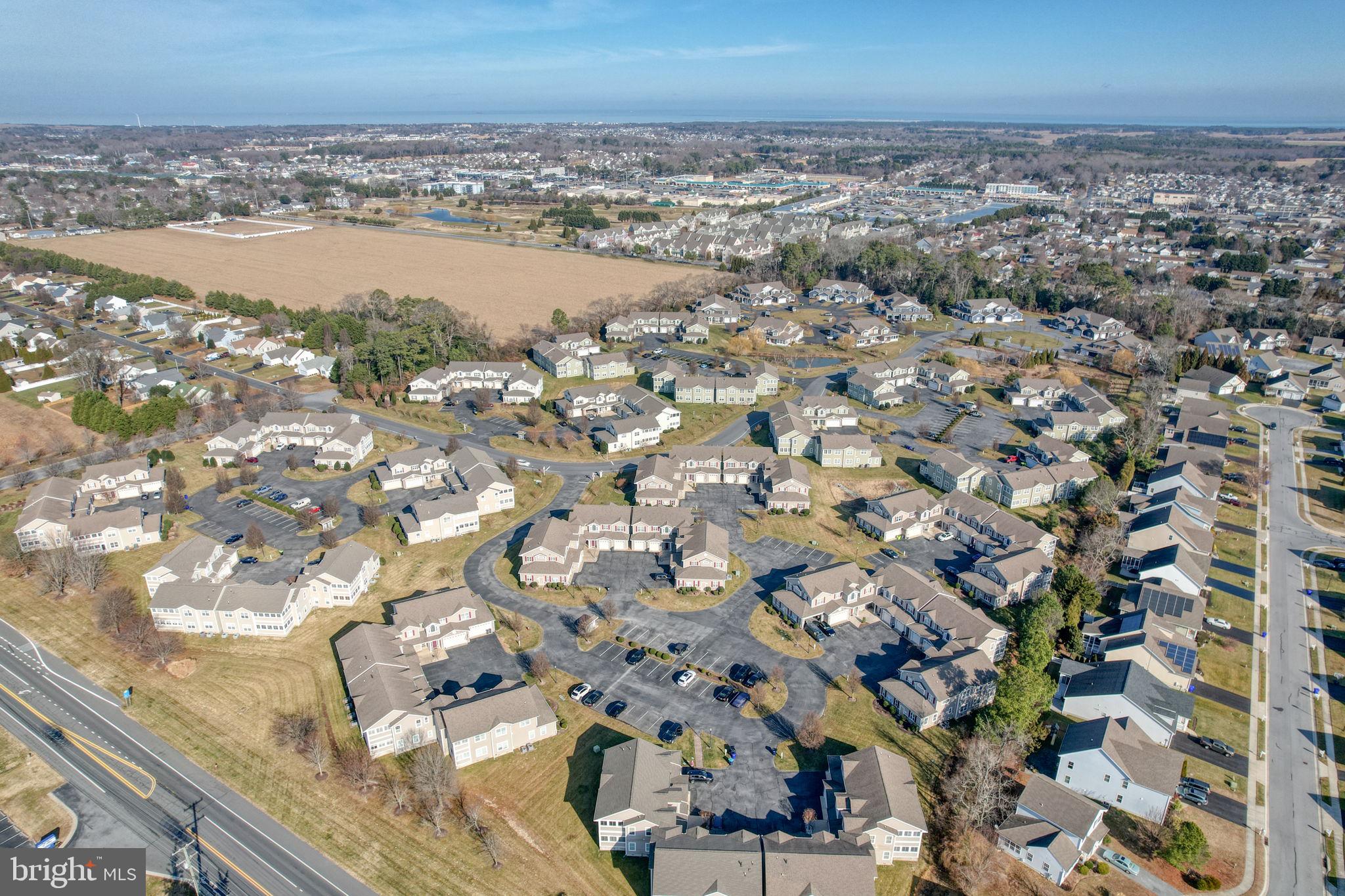 WOODS COVE - Residential