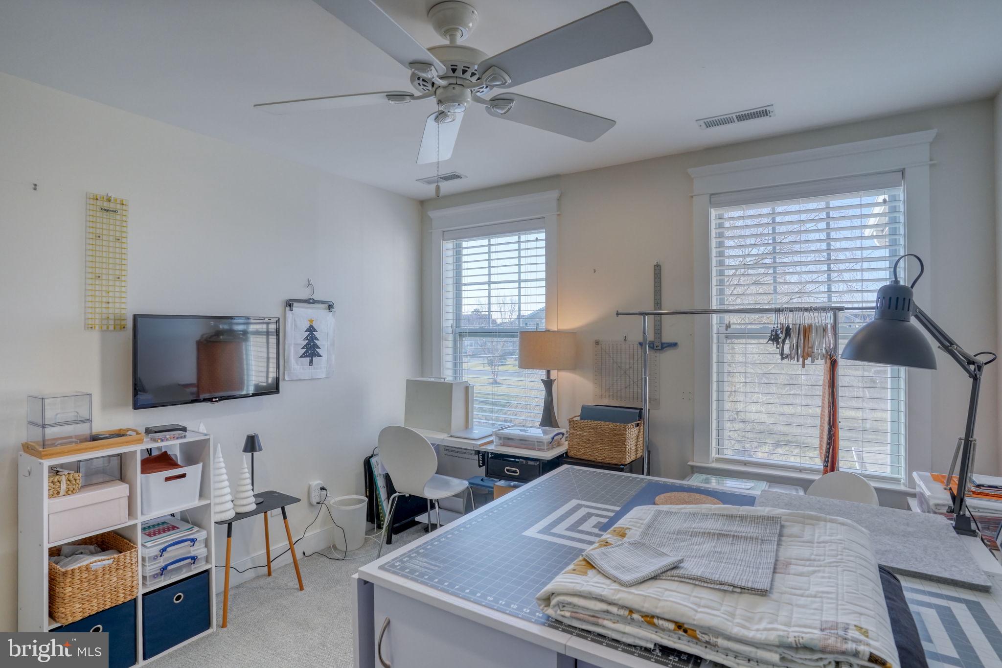 WOODS COVE - Residential