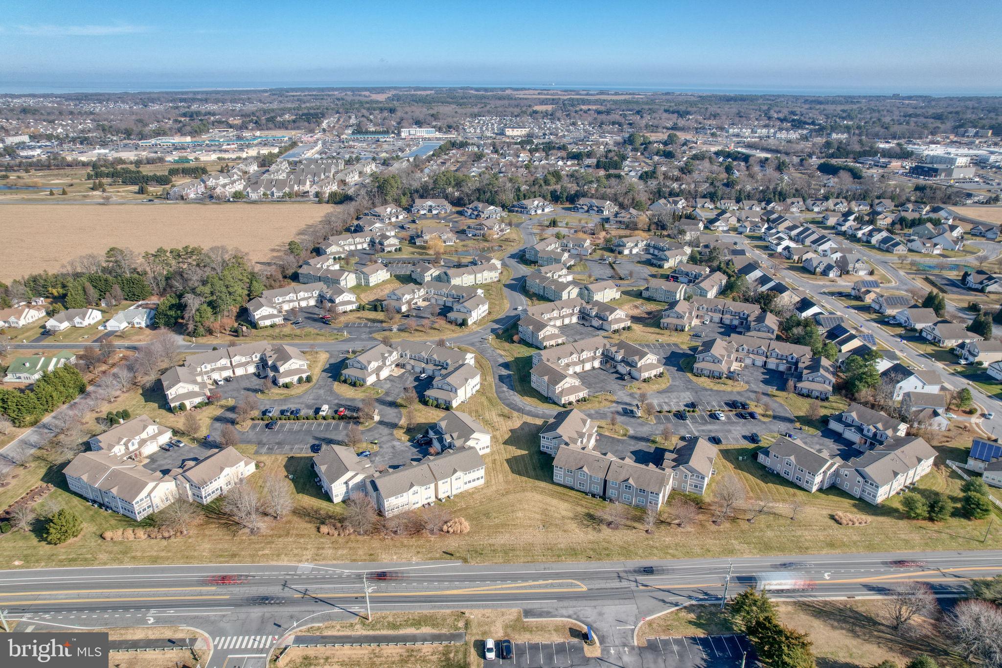 WOODS COVE - Residential