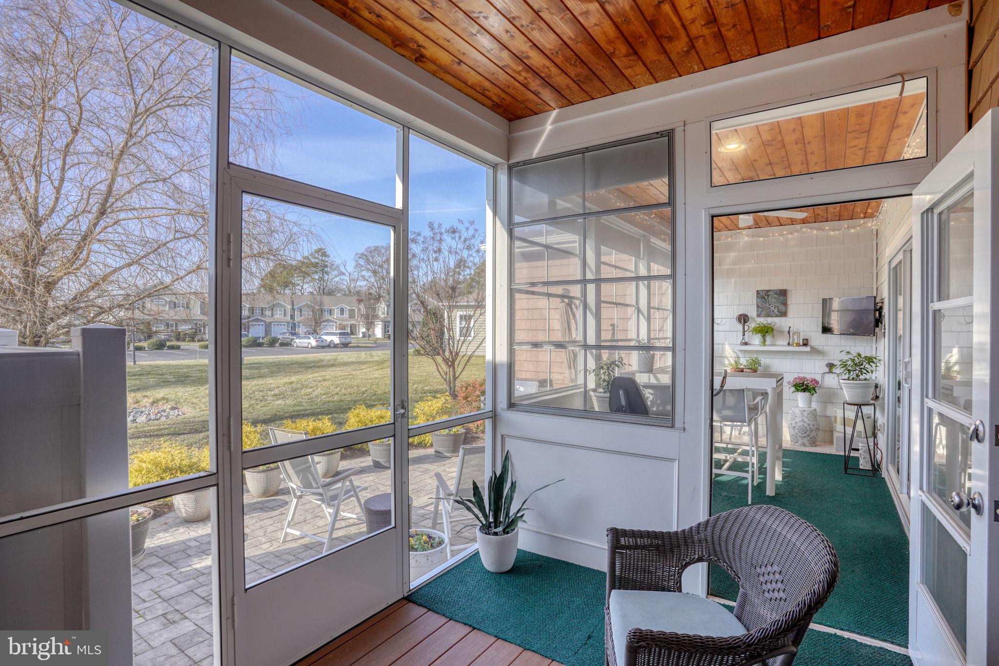 WOODS COVE - Residential