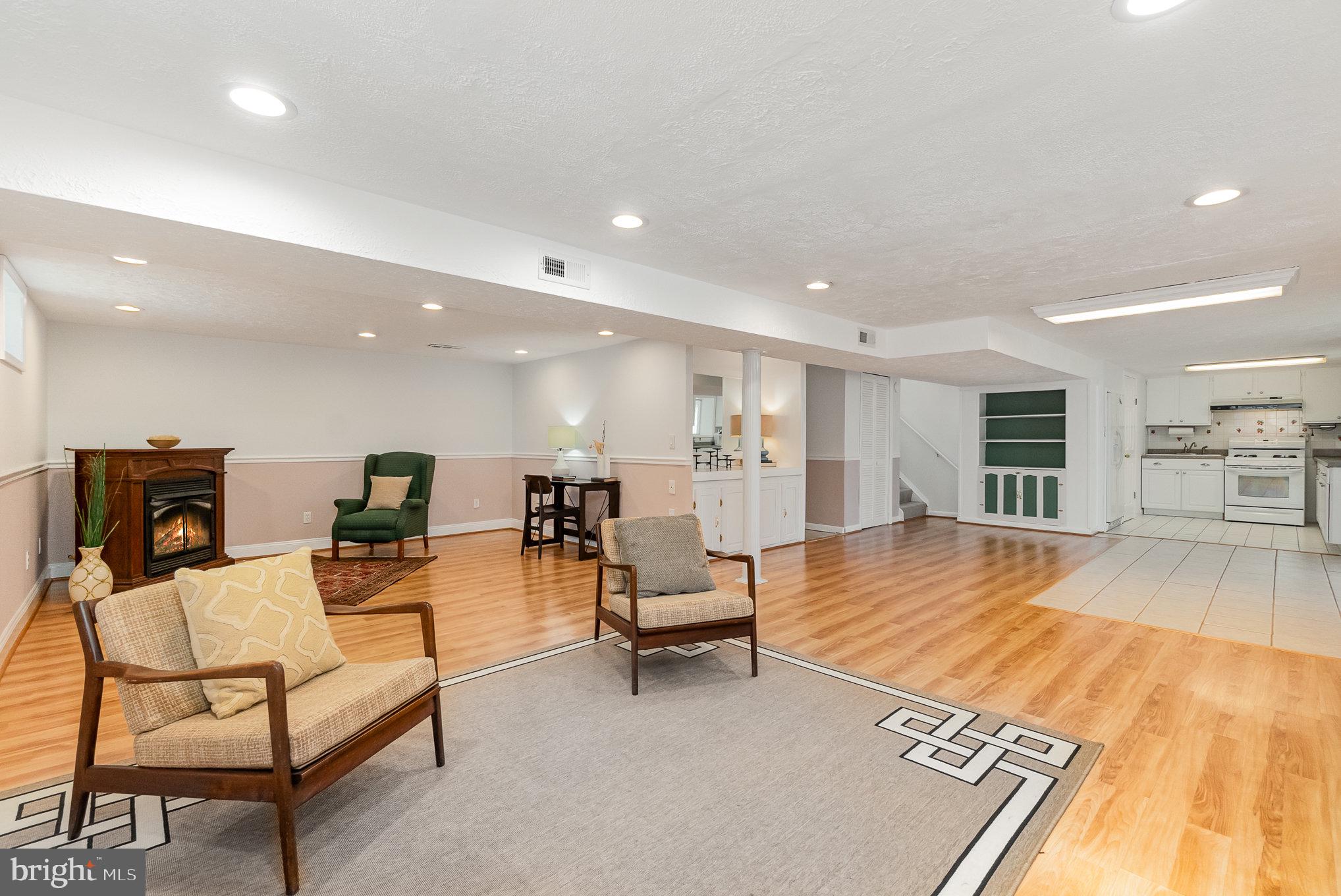 PERRY HALL GARDENS - Residential