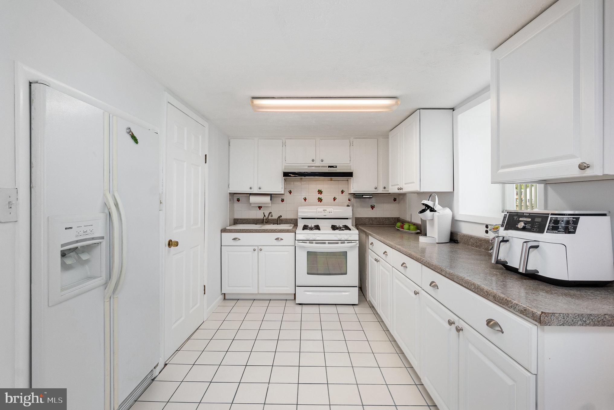 PERRY HALL GARDENS - Residential