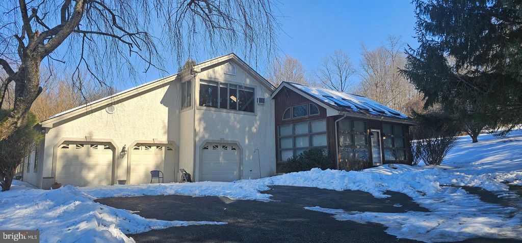 Photo of 531 Chandler Mill Road, KENNETT SQUARE, PA 19348 (MLS # PACT2117570)