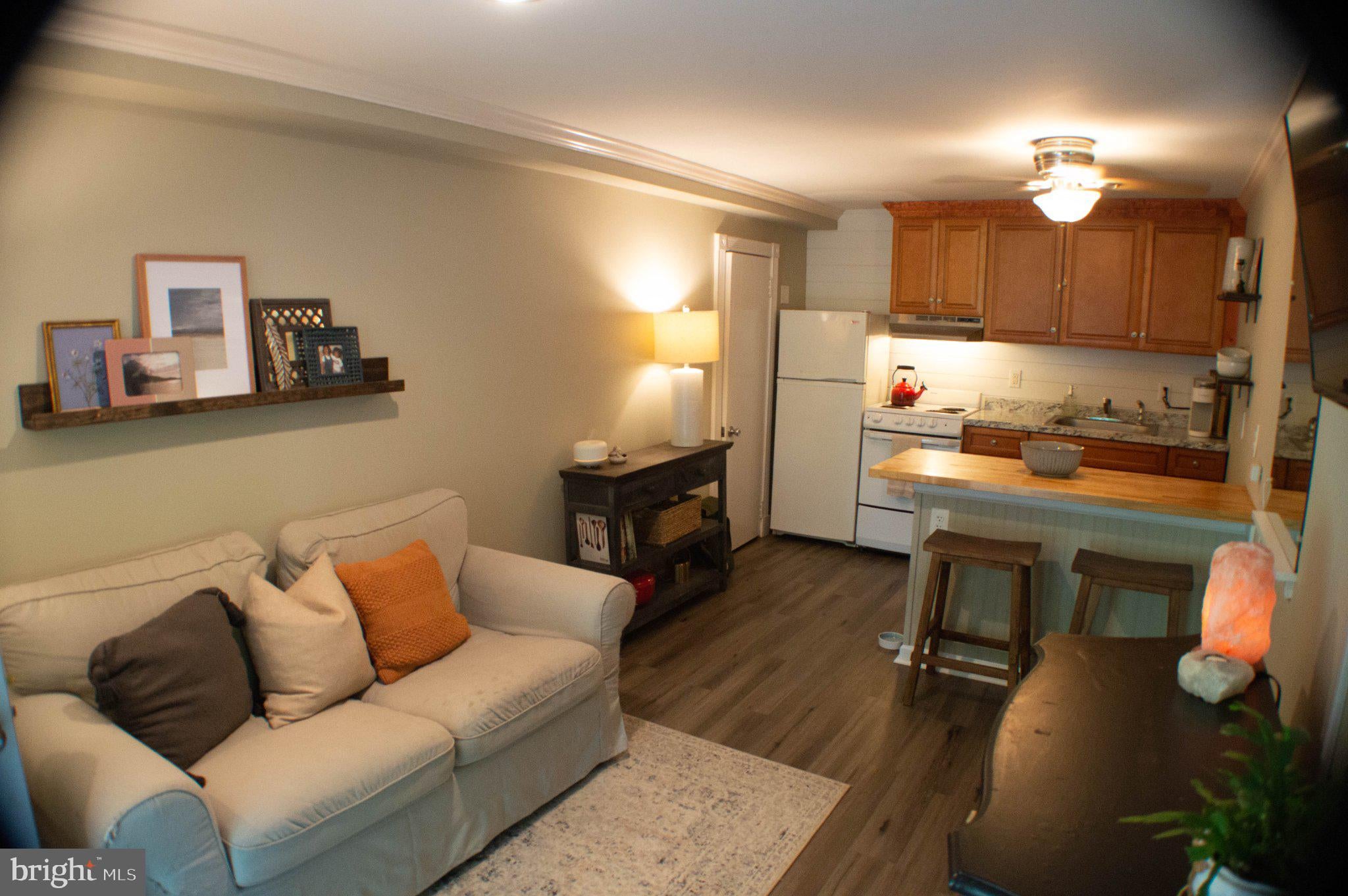 176 DAVISVILLE ROAD 2