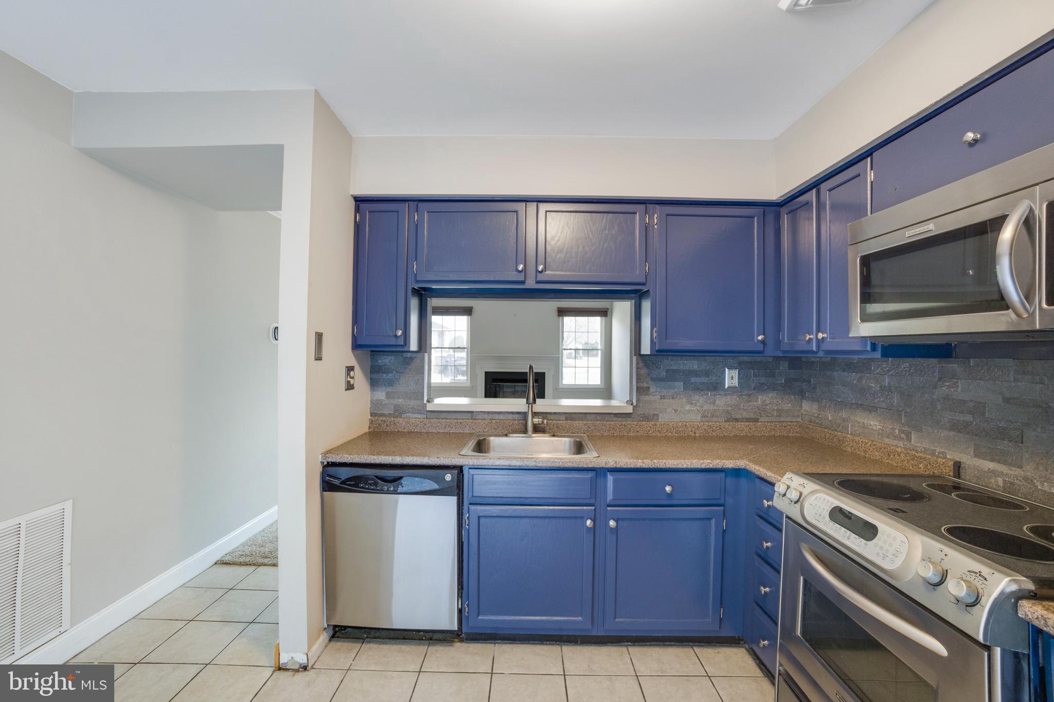 COUNTRY BEND - Residential