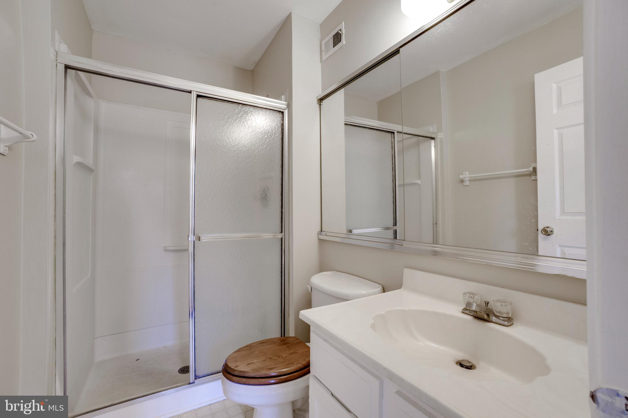 COUNTRY BEND - Residential