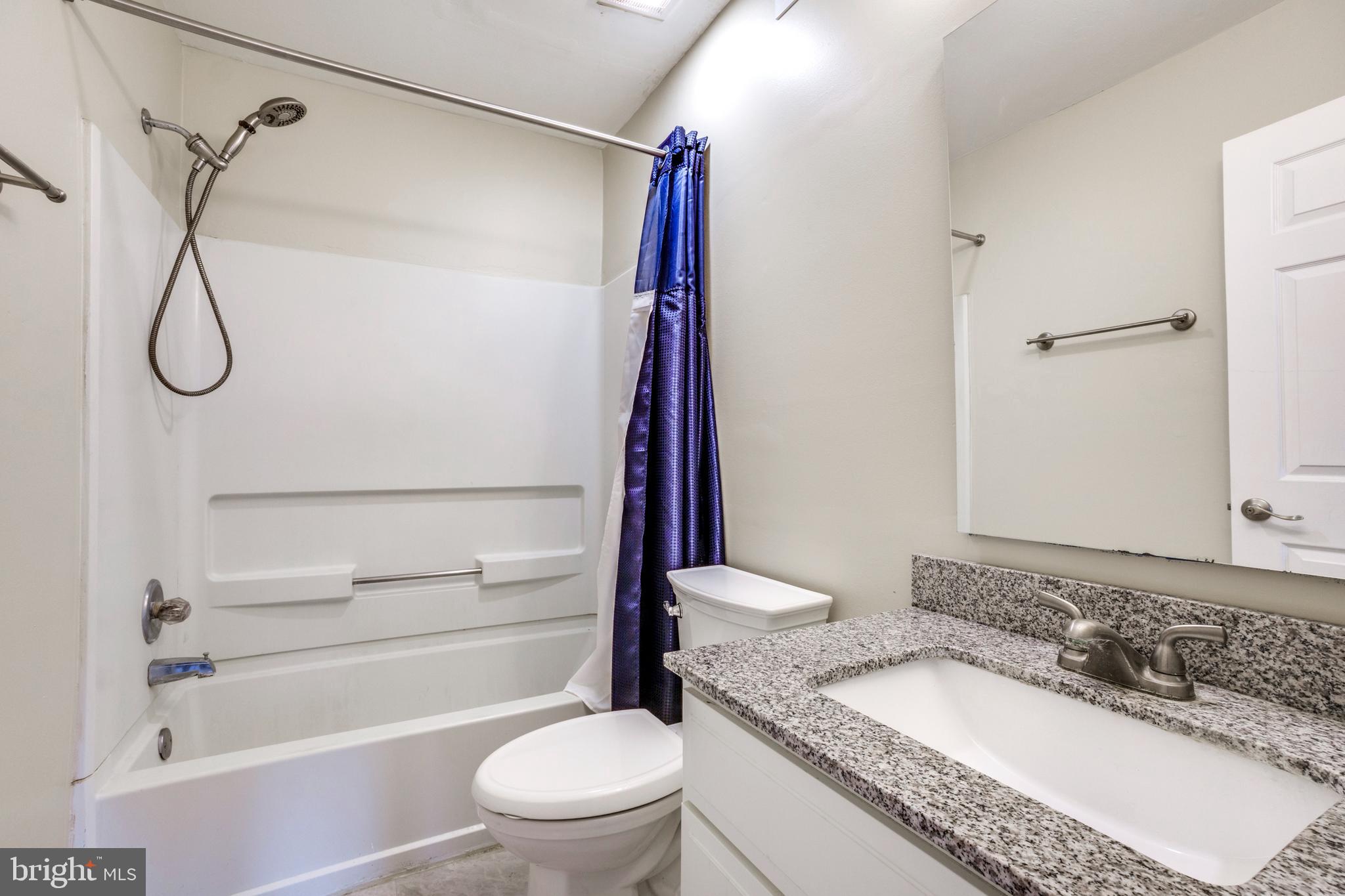 COUNTRY BEND - Residential