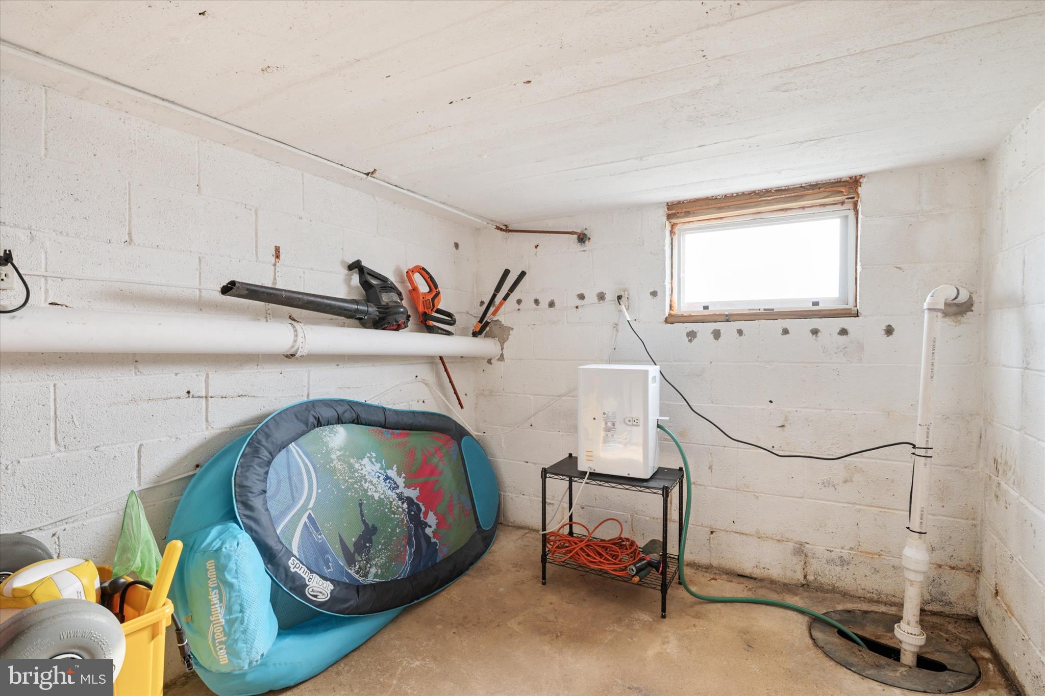 NEELD ESTATE - Residential