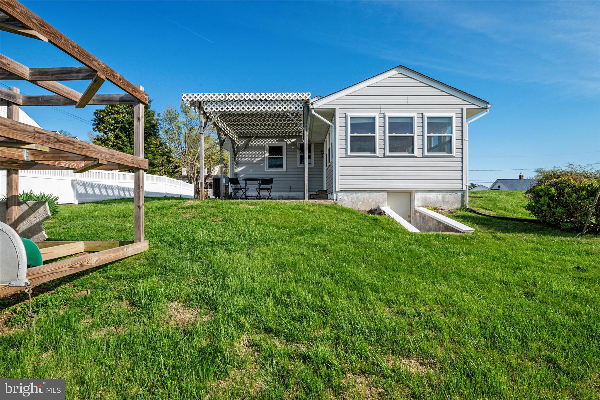 NEELD ESTATE - Residential