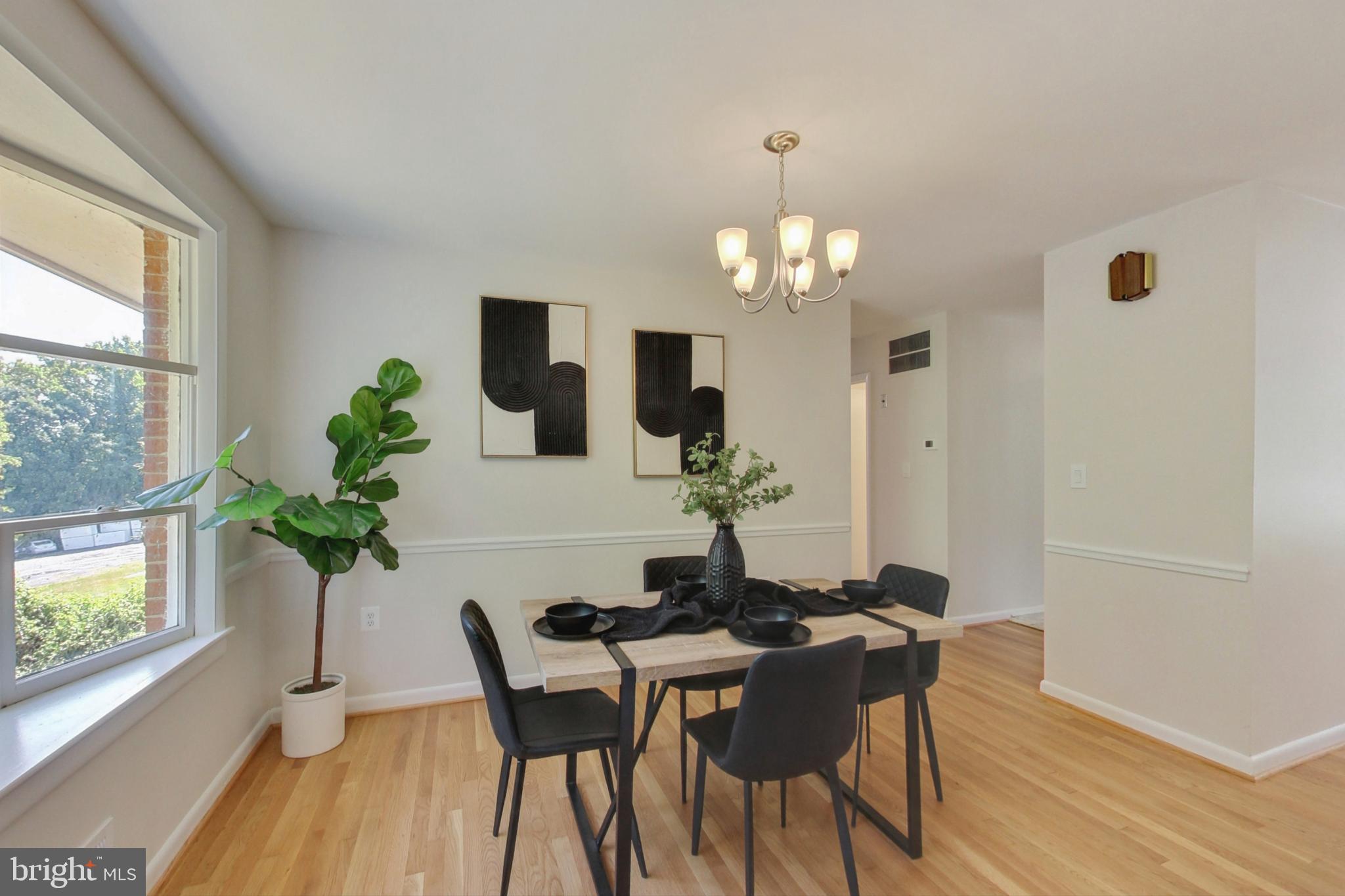 COLLEGE PARK WOODS - Residential