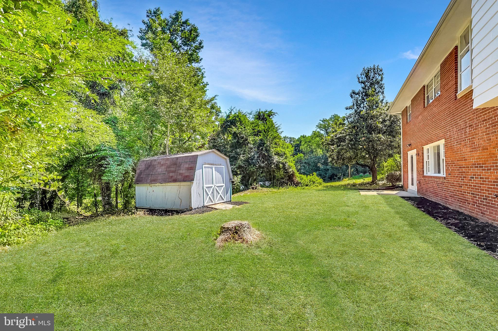 COLLEGE PARK WOODS - Residential