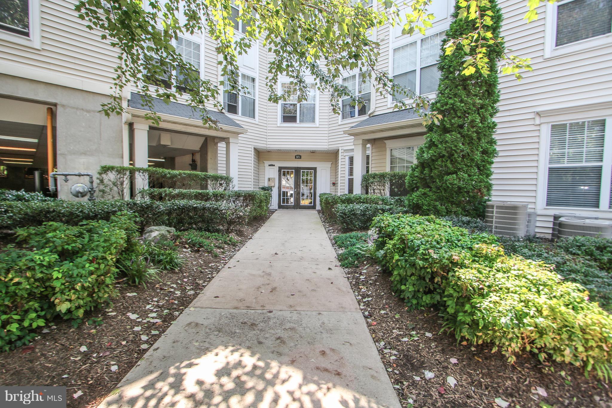 FAIRFAX RIDGE - Residential