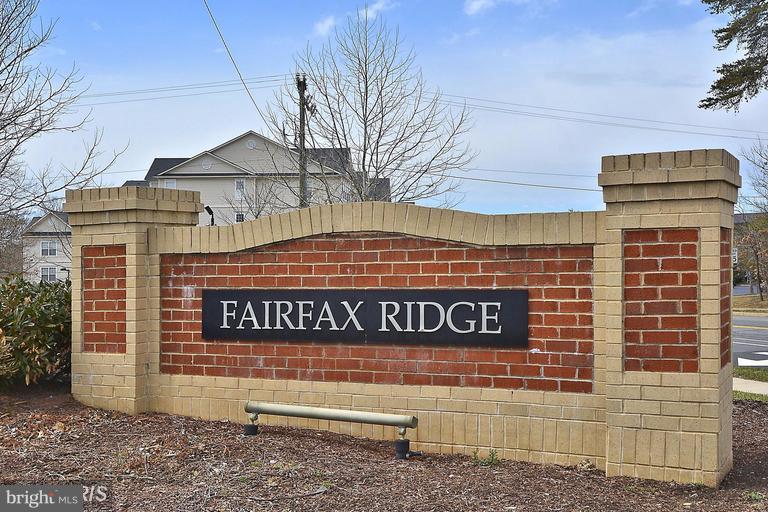 FAIRFAX RIDGE - Residential
