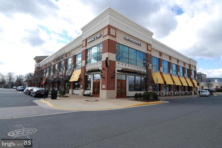 FAIRFAX RIDGE - Residential