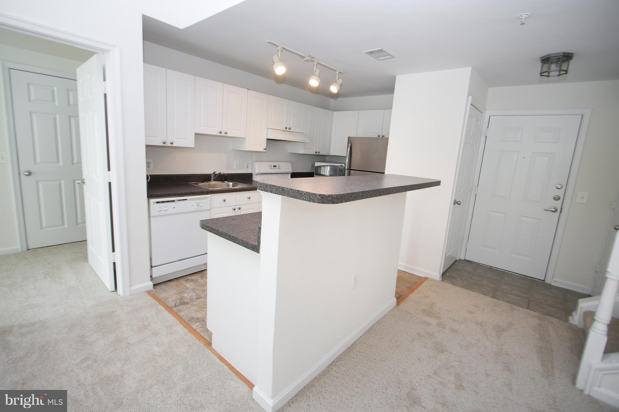 FAIRFAX RIDGE - Residential