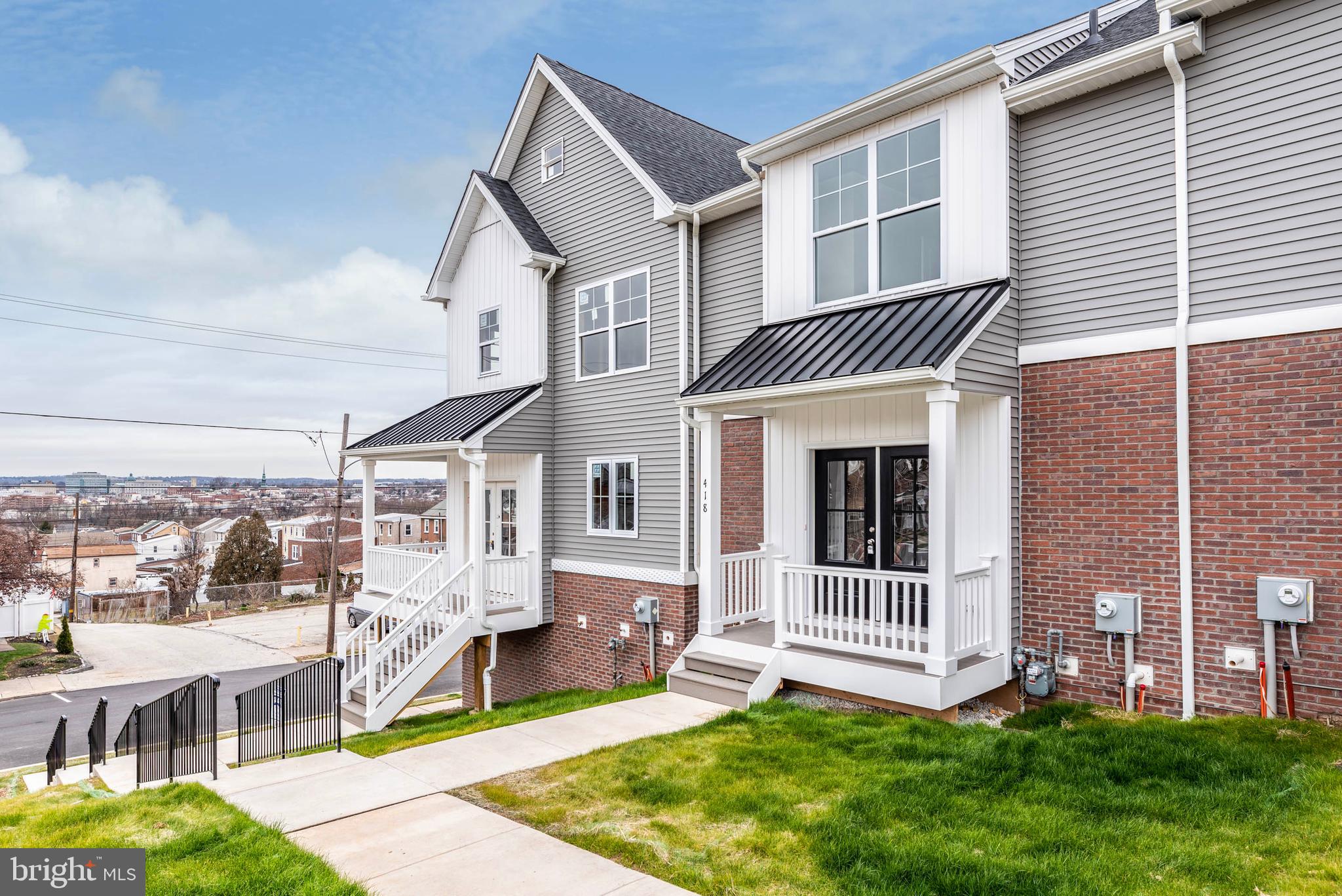MERION POINTE - Residential